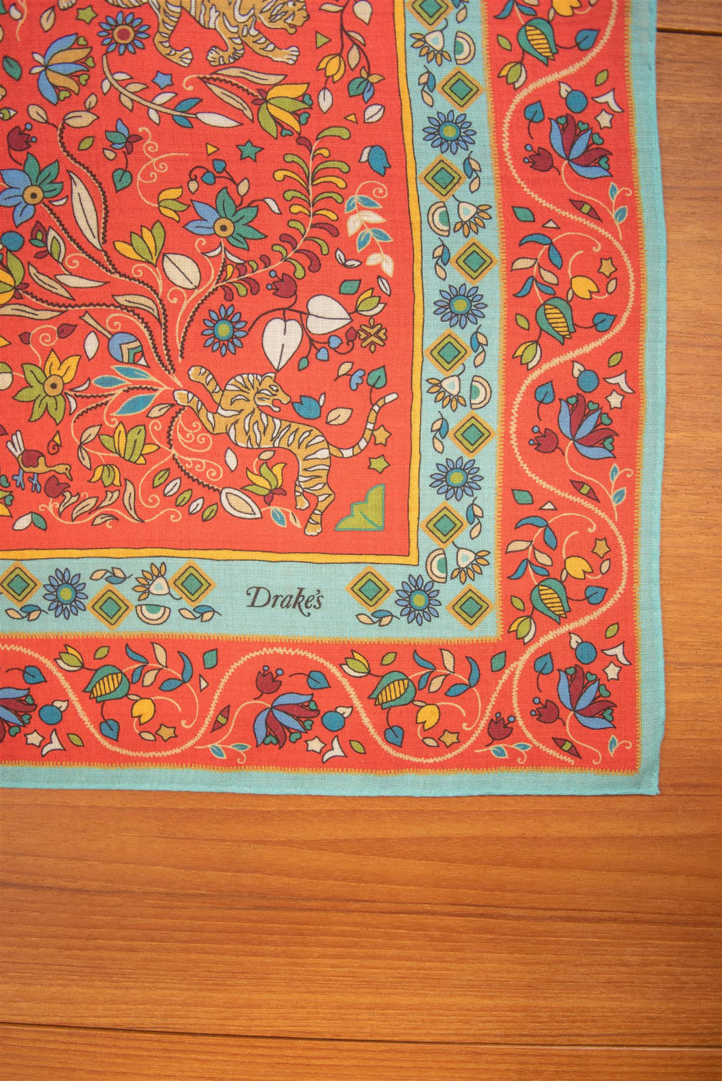 RED TIGER GARDEN BANDANA