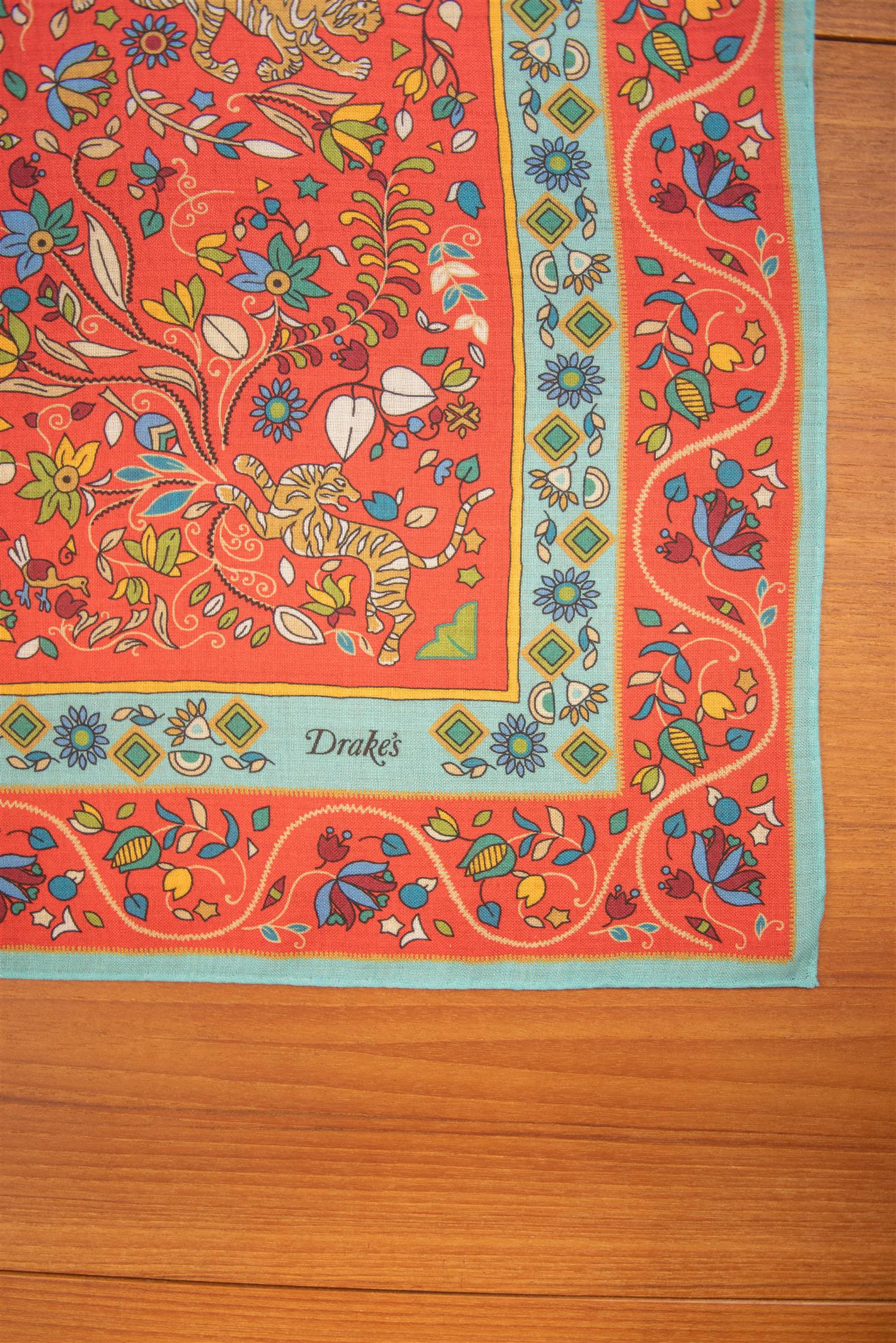 RED TIGER GARDEN BANDANA