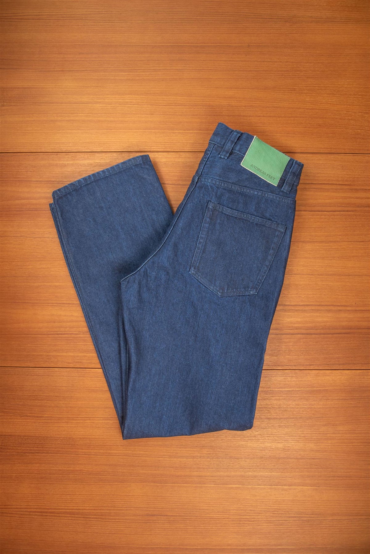 Straight Leg Rinse Wash Jeans