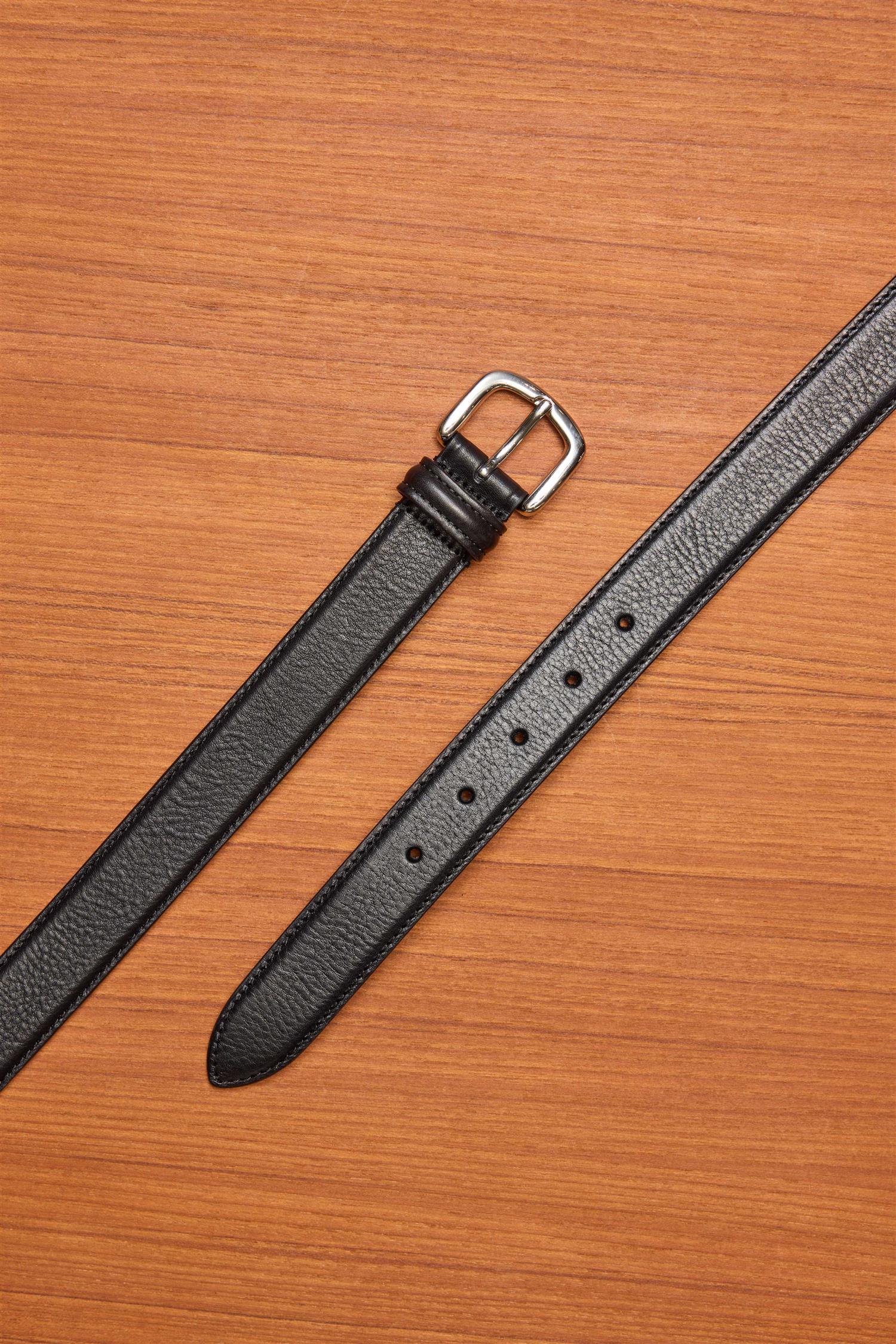 Black Grain Silver Buckle Leather Belt