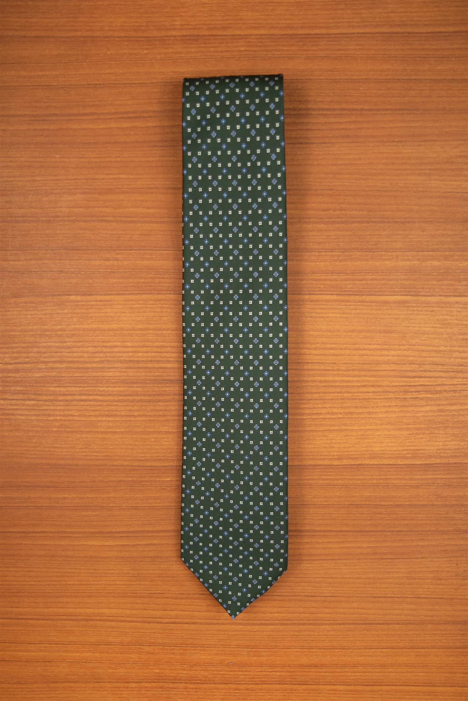 Green small flowers 3-Fold Silk Tie