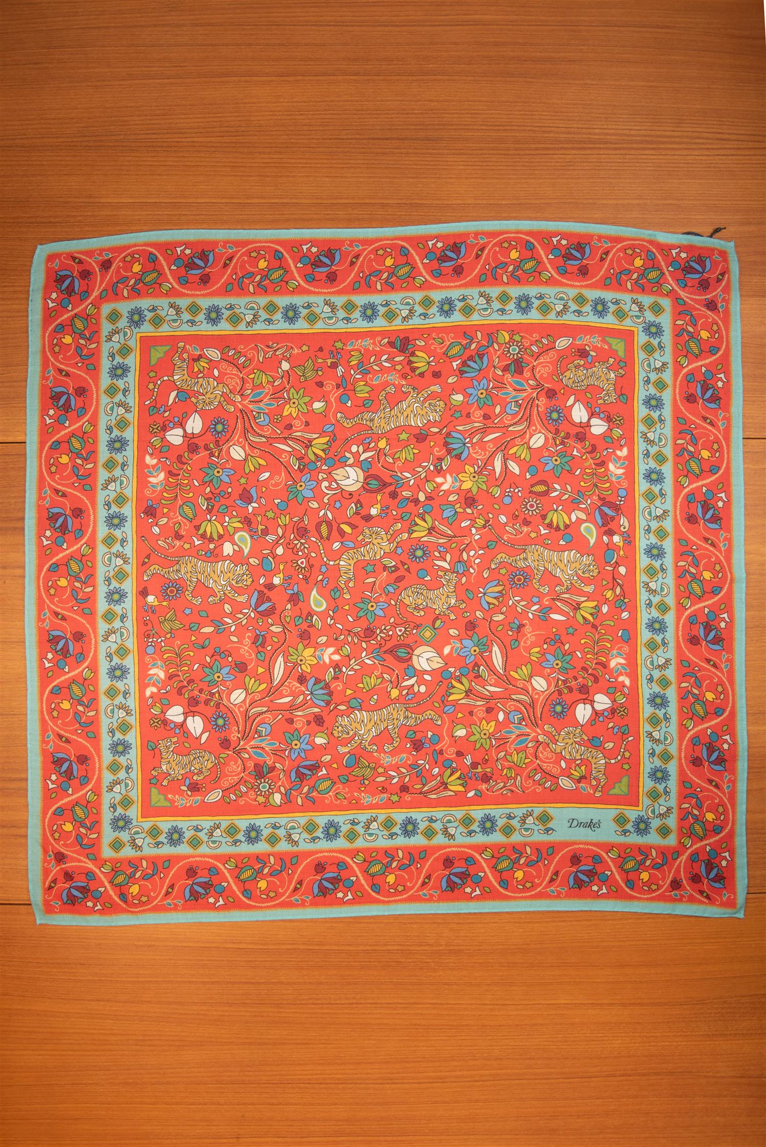 RED TIGER GARDEN BANDANA