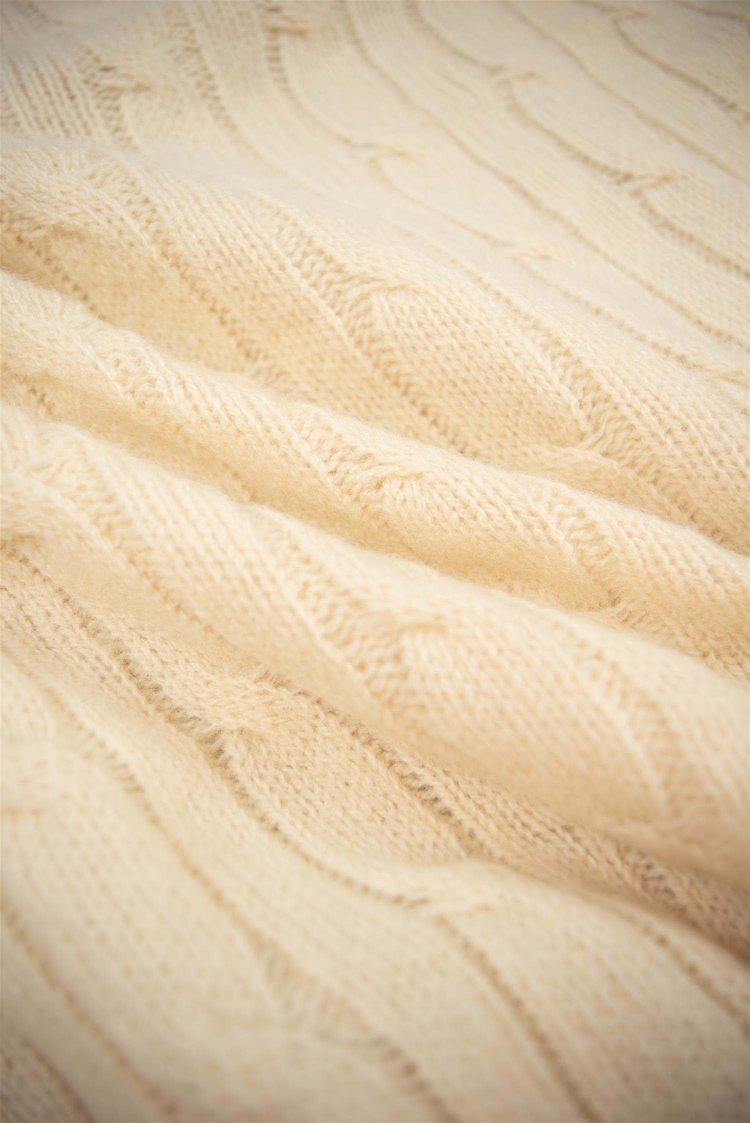 Vanilla Cable Knit Shetland Wool Jumper
