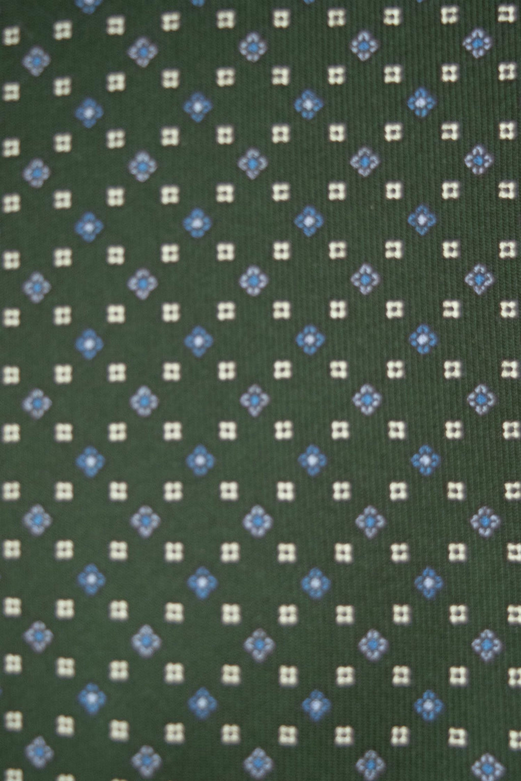 Green small flowers 3-Fold Silk Tie