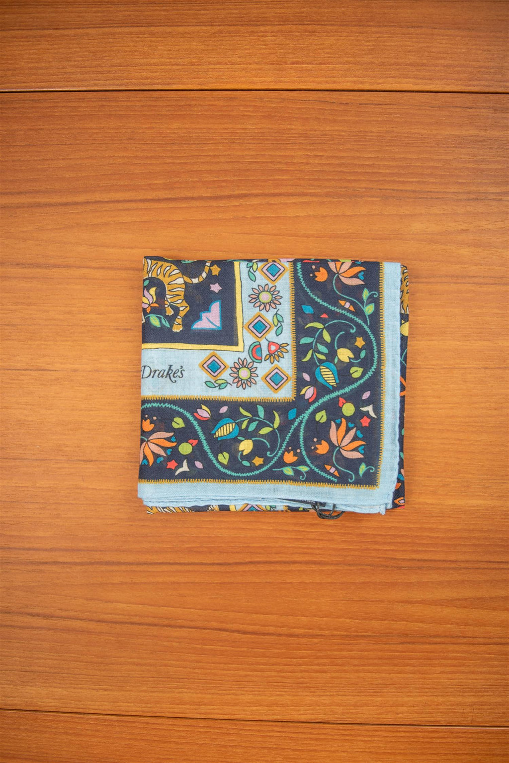 NAVY TIGER GARDEN BANDANA